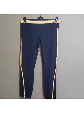 Lululemon leggings size 10